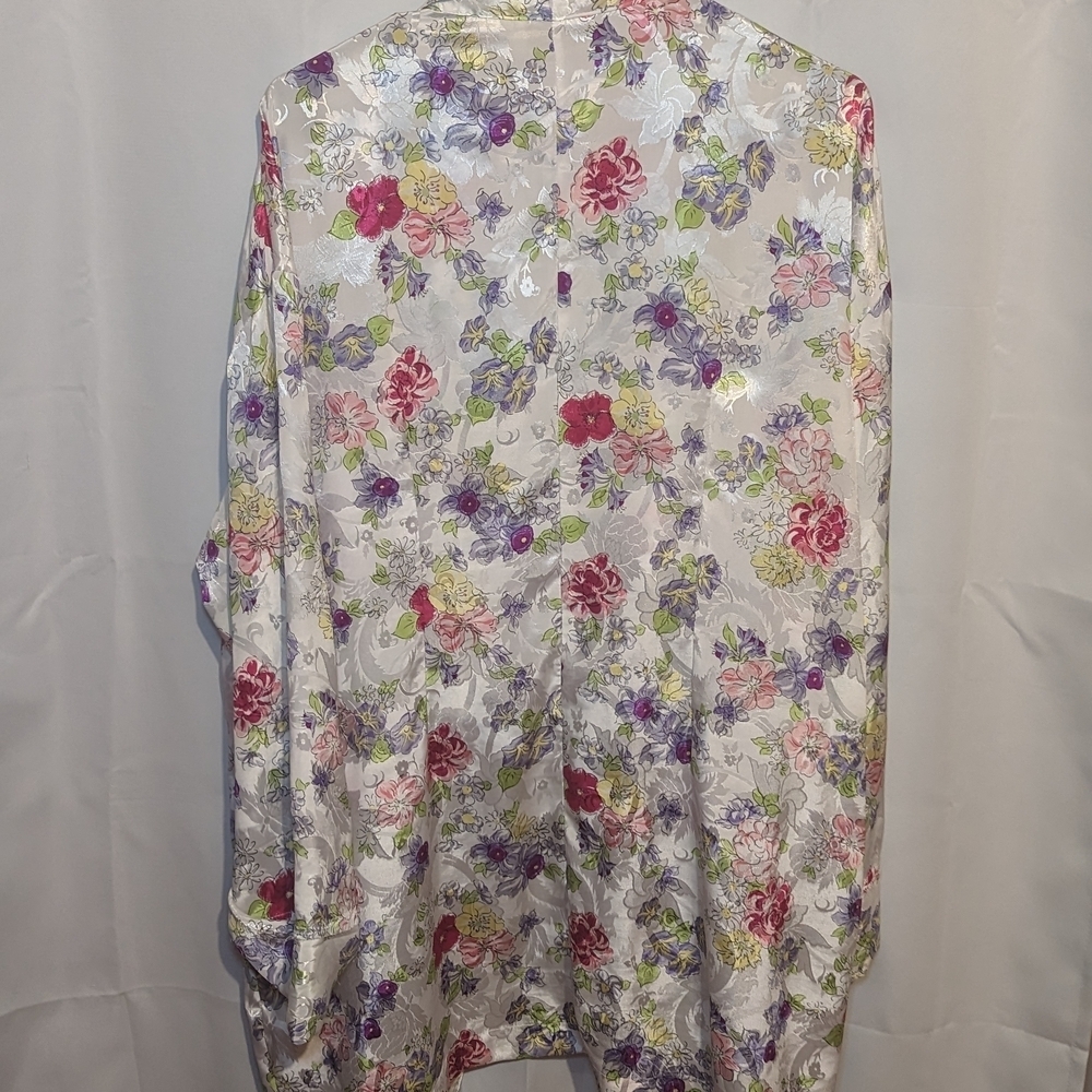 Victoria's Secret Multicolor Floral Satin Robe - Picture 9 of 10